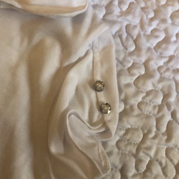 white top - Picture 4 of 4